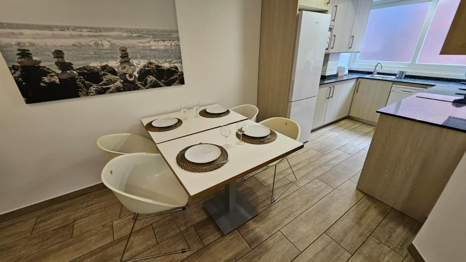 Luminoso Apartamento 6 Personas Pueblo Nuevo มาดริด ภายนอก รูปภาพ